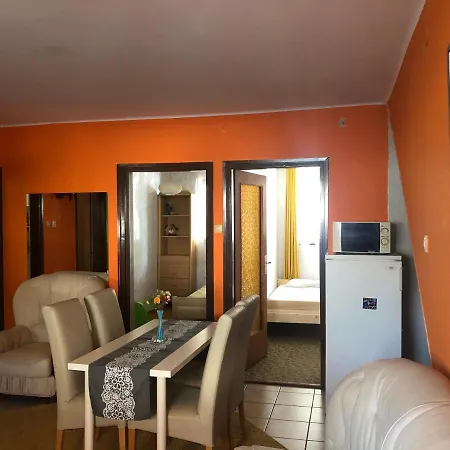 Jesolo Apartmanhaz Balatonkeresztur Exterior photo