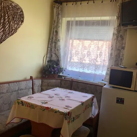 Jesolo Apartmanhaz Balatonkeresztur Exterior photo